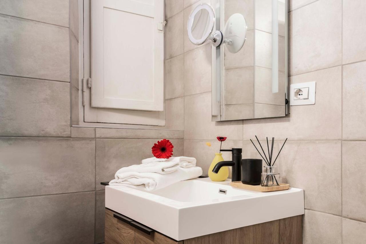 Stranamore Apartments Trastevere โรม ภายนอก รูปภาพ