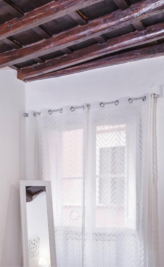 Stranamore Apartments Trastevere โรม ภายนอก รูปภาพ