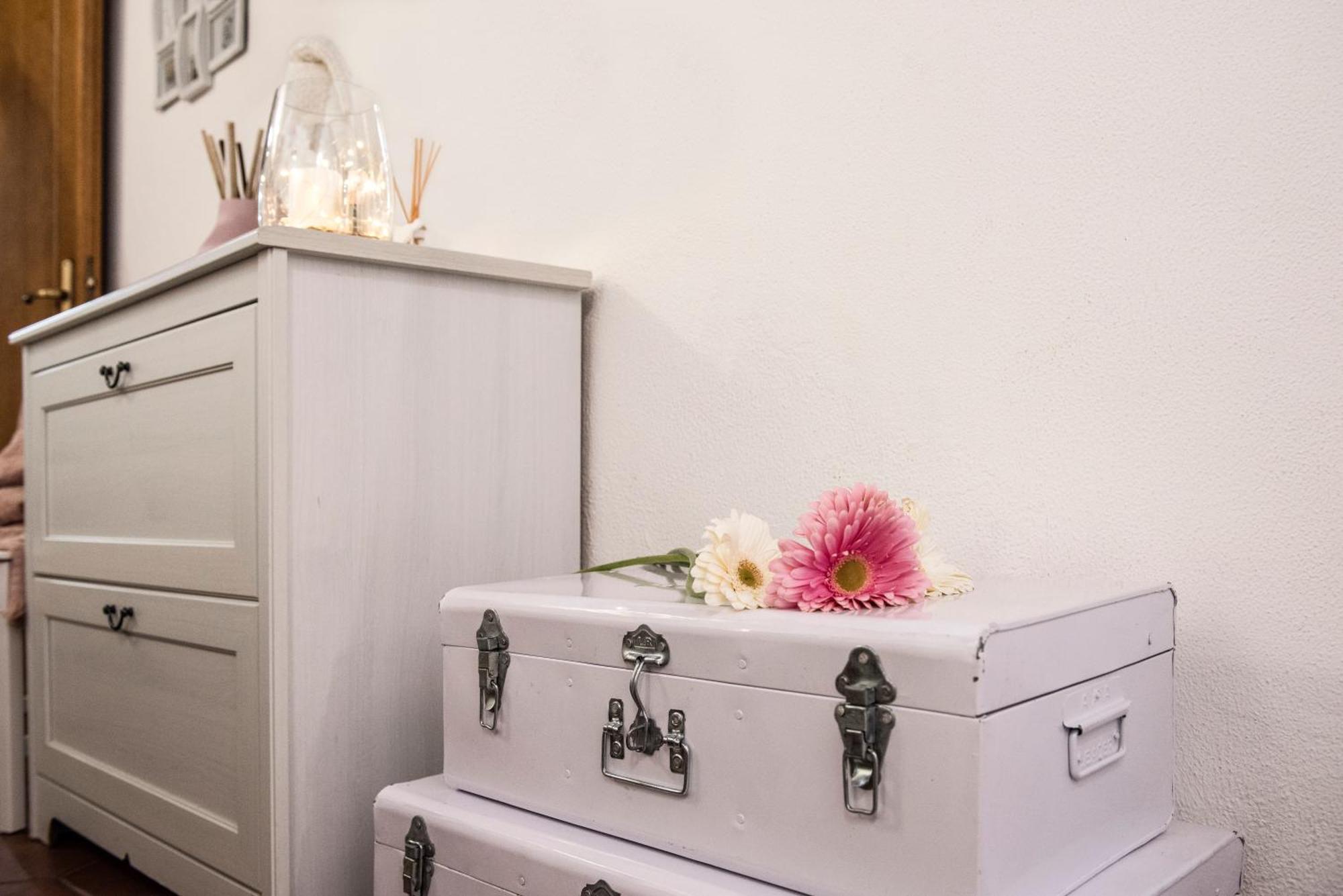 Stranamore Apartments Trastevere โรม ภายนอก รูปภาพ